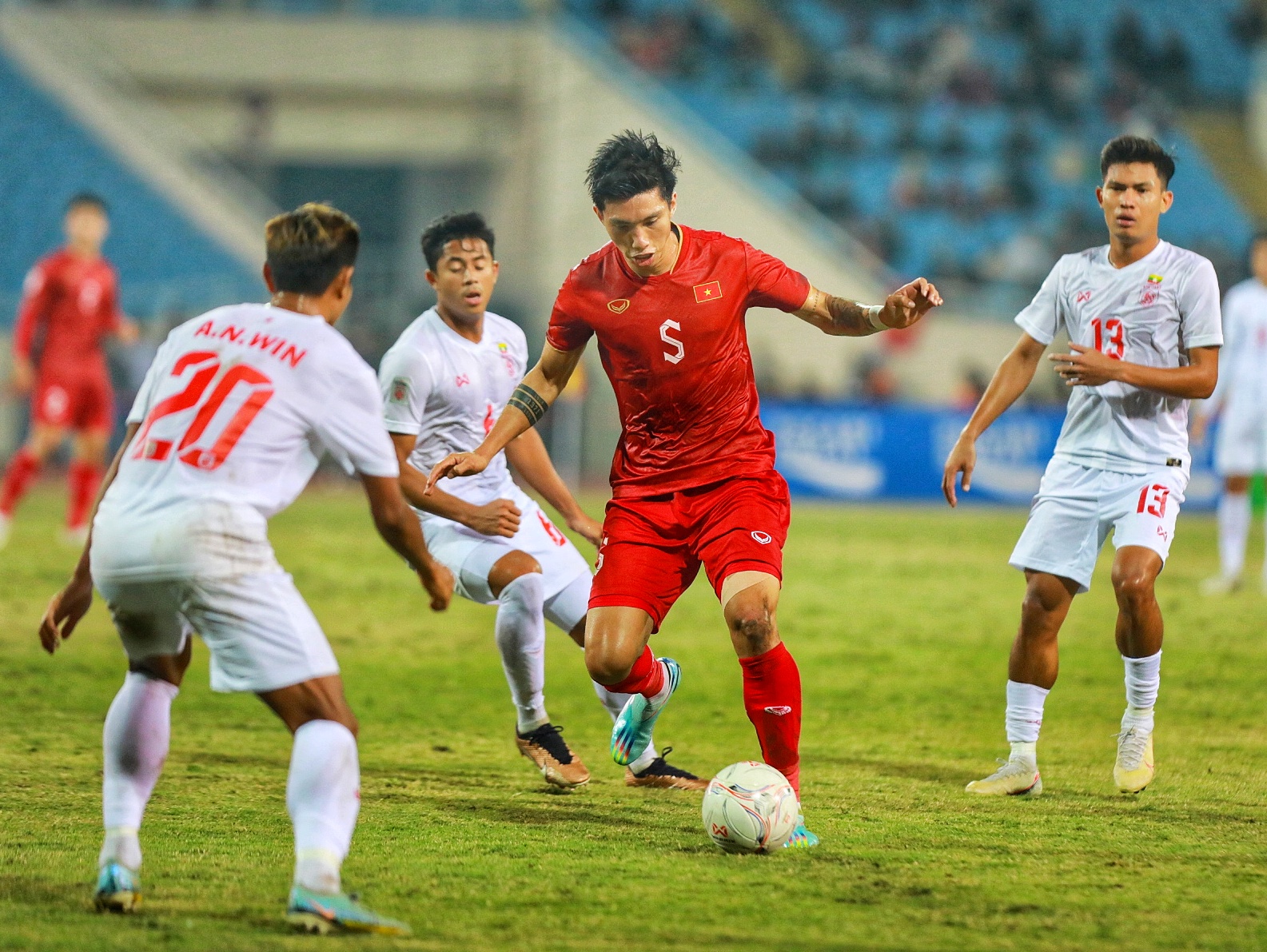Sea Games 30 Asia media praise Vietnamese footballs historic win