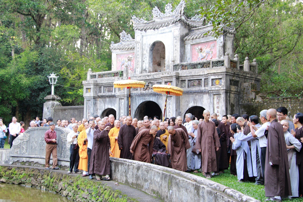 Cuộc đời Thiền sư Thích Nhất Hạnh
