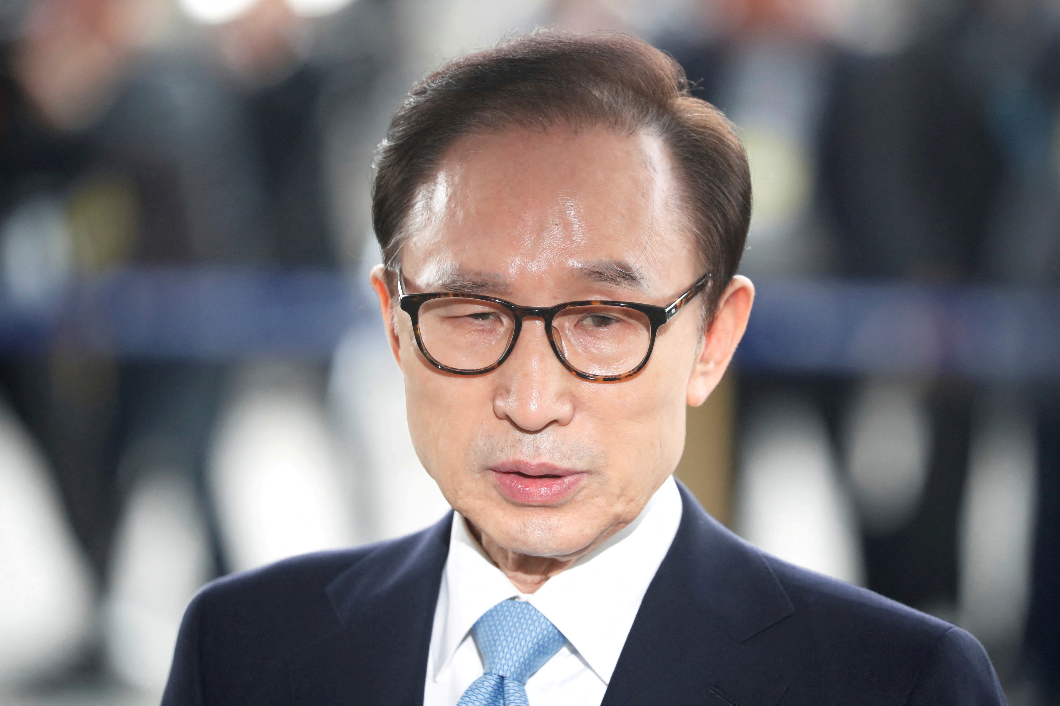 Cựu Tổng thống Hàn Quốc Lee Myung-bak được đặc xá