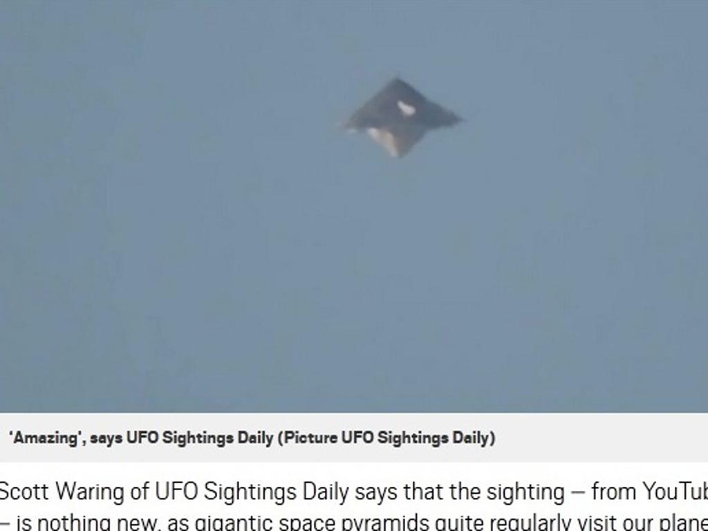 UFO hình kim tự tháp xuất hiện trên bầu trời Brazil - Ảnh chụp màn hình website báo Metro