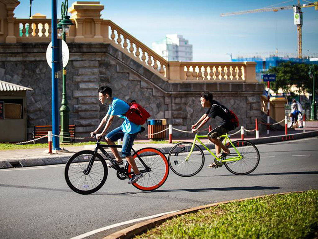 Vòng vòng Sài Gòn với chiếc fixed gear