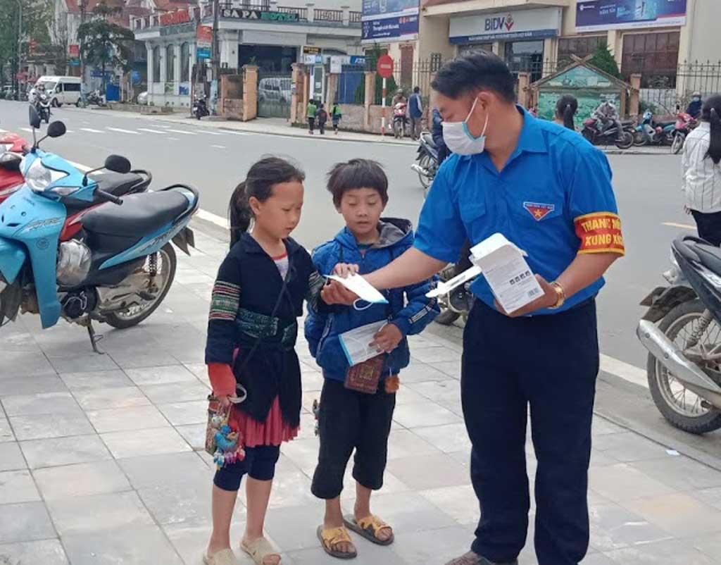 Thung lũng hoang vắng đầy huyền bí chào đón bạn đến với những địa điểm đẹp nhất vùng Tây Nguyên. Bạn sẽ được đắm mình trong khung cảnh thiên nhiên tuyệt đẹp, ngắm nhìn những dãy núi trùng điệp, của các con sông mượn màu sắc ấn tượng của hoàng hôn.