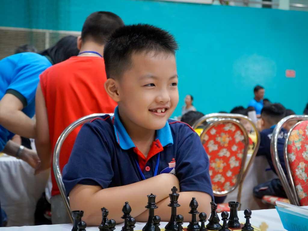 Cờ vua trẻ: Cờ vua trẻ là một trong những hoạt động giáo dục tuyệt vời cho trẻ em. Nó giúp trẻ phát triển kỹ năng tư duy, trí tuệ và tập trung. Năm 2024, các giải đấu cờ vua trẻ được tổ chức thường xuyên và đón nhận sự quan tâm rất lớn của cộng đồng. Hãy xem hình ảnh về các vận động viên cờ vua trẻ để cảm nhận niềm đam mê và tiềm năng của trò chơi này.