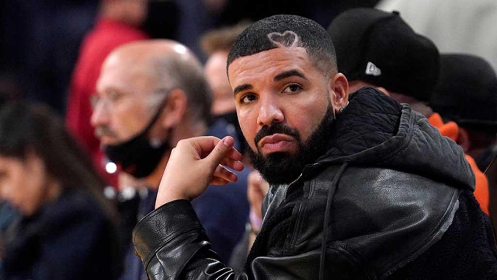 Drake lên tiếng sau đêm nhạc có 8 người chết
