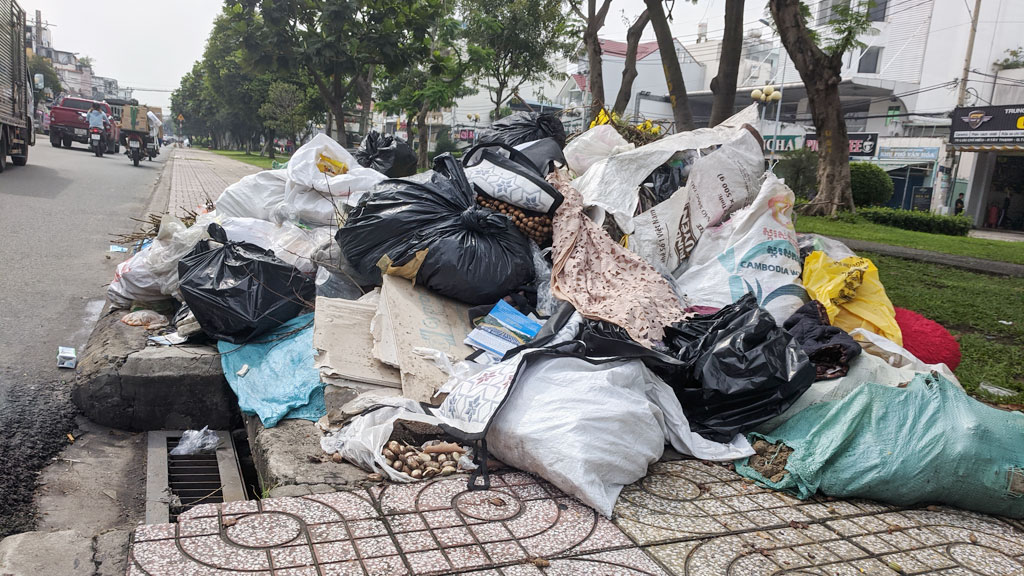 Bãi rác tại công viên
