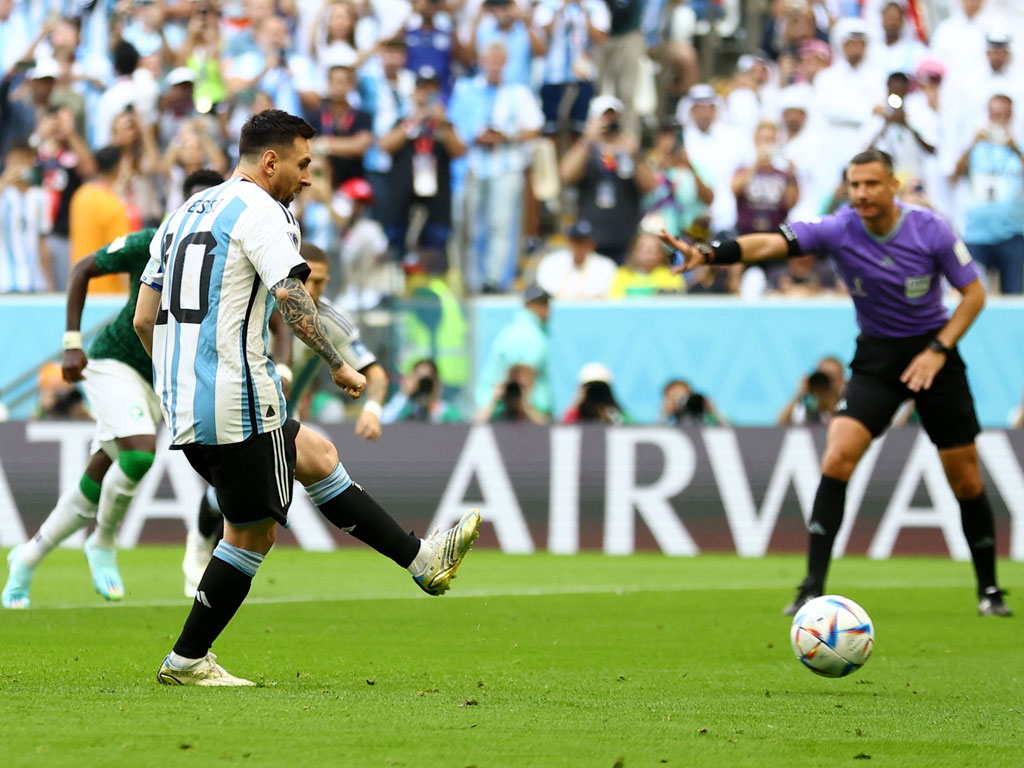 Tuyển Argentina vs Mexico: Đang tìm kiếm thông tin về trận đấu giữa Argentina và Mexico? Hãy cập nhật những hình ảnh chất lượng cao và những thông tin nóng hổi nhất về trận đấu hấp dẫn này. Đảm bảo sẽ là một trận cầu đáng xem đó!