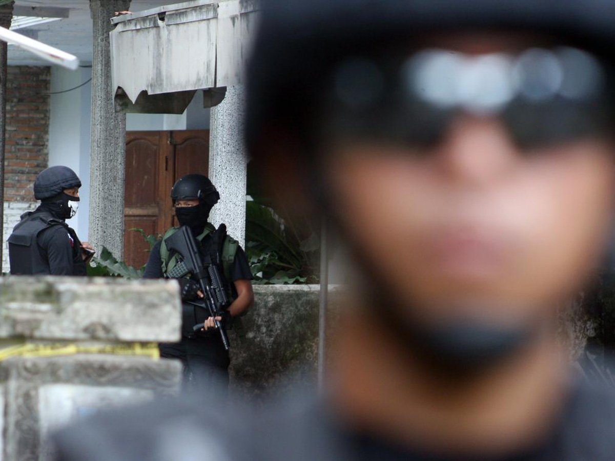 Đơn vị đặc nhiệm chống khủng bố Densus 88 của cảnh sát Indonesia. Nếu không ngăn chặn kịp thời, IS có thể là cơn ác mộng cho châu Á và Đông Nam Á nói riêng - Ảnh: Reuters