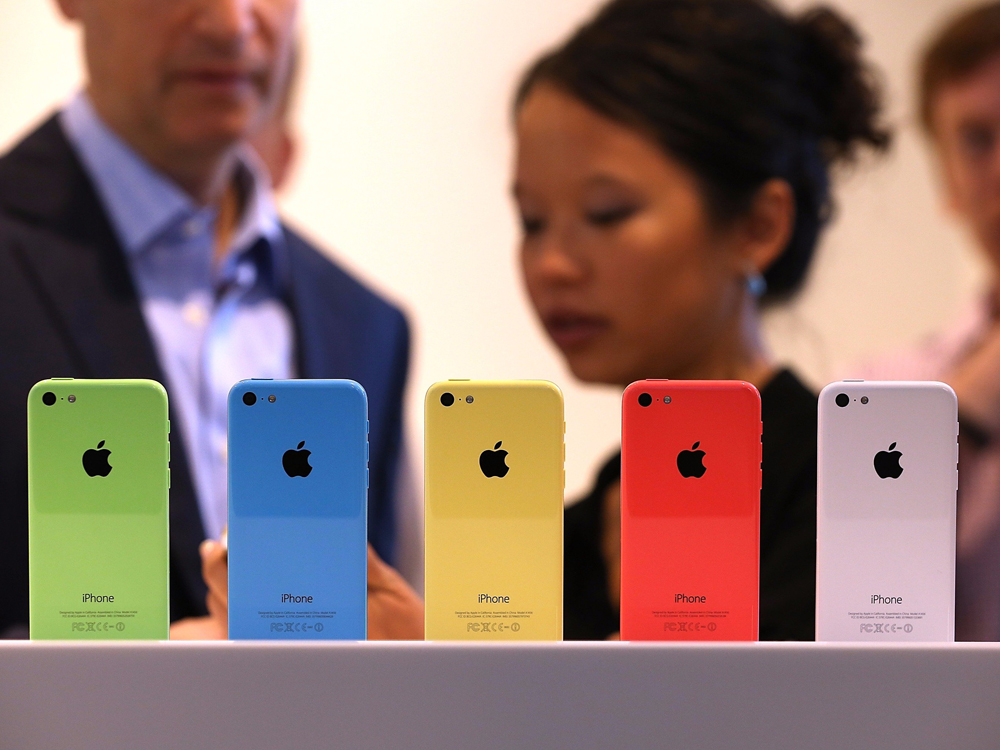 iPhone 6C sẽ dùng màn hình 4 inch như iPhone 5C - Ảnh: AFP