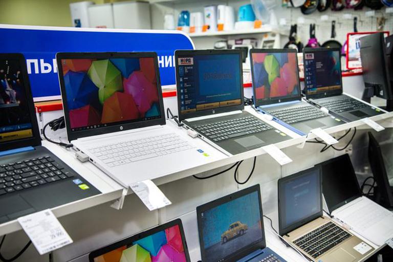 Doanh thu HP và Dell tăng nhờ doanh số PC mạnh mẽ Doanh thu HP và Dell tăng nhờ doanh số PC mạnh mẽ