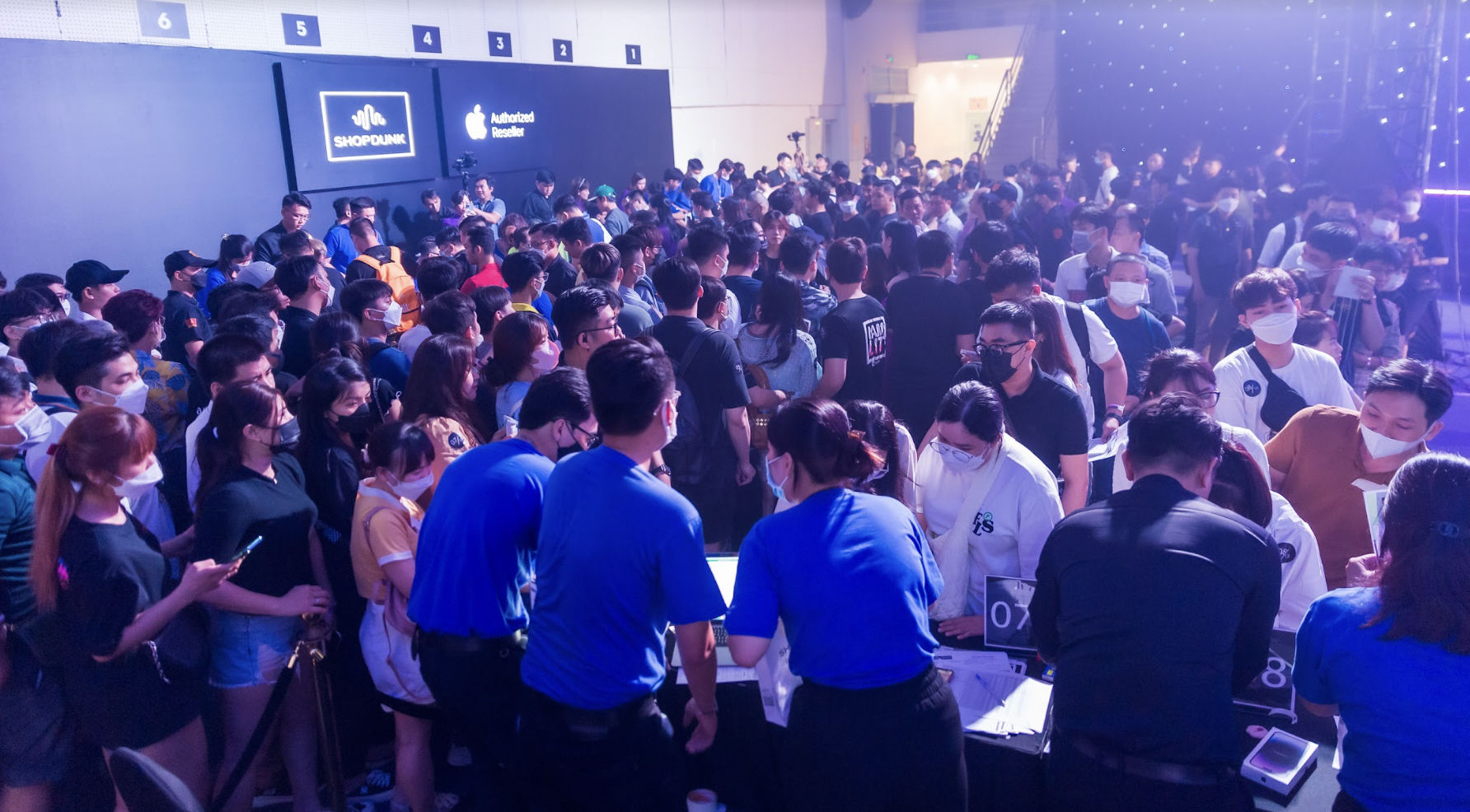 iPhone 14 series chính thức mở bán tại Việt Nam