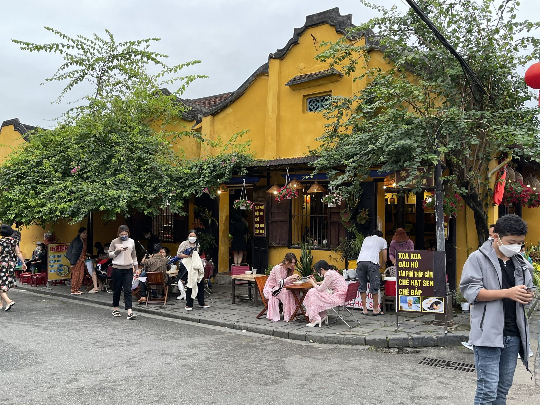 Sao ai đến Hội An cũng thắc mắc tàu phớ, đậu hủ là một hay hai?