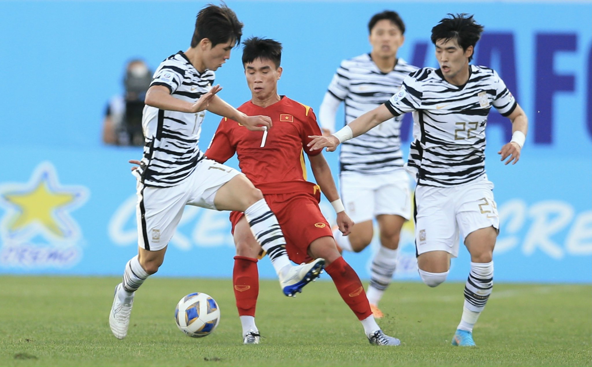           Kết quả U.23 Nhật Bản 3-0 U.23 Hàn Quốc, VCK châu Á: Tiễn ĐKVĐ về nước         