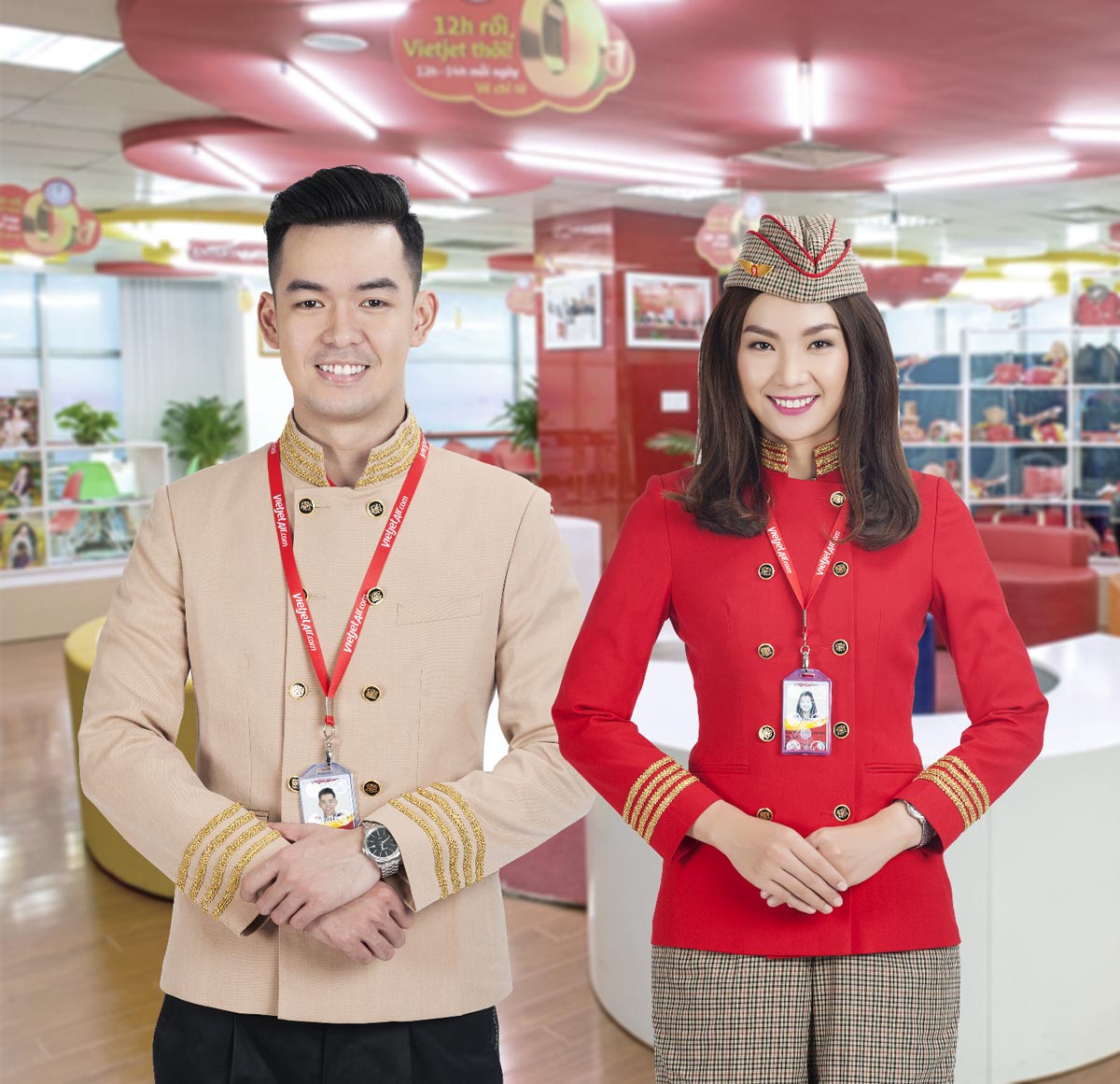 Ấn Tượng Với Đồng Phục Tiếp Viên Đẹp Nhất Châu Á Của Vietjet