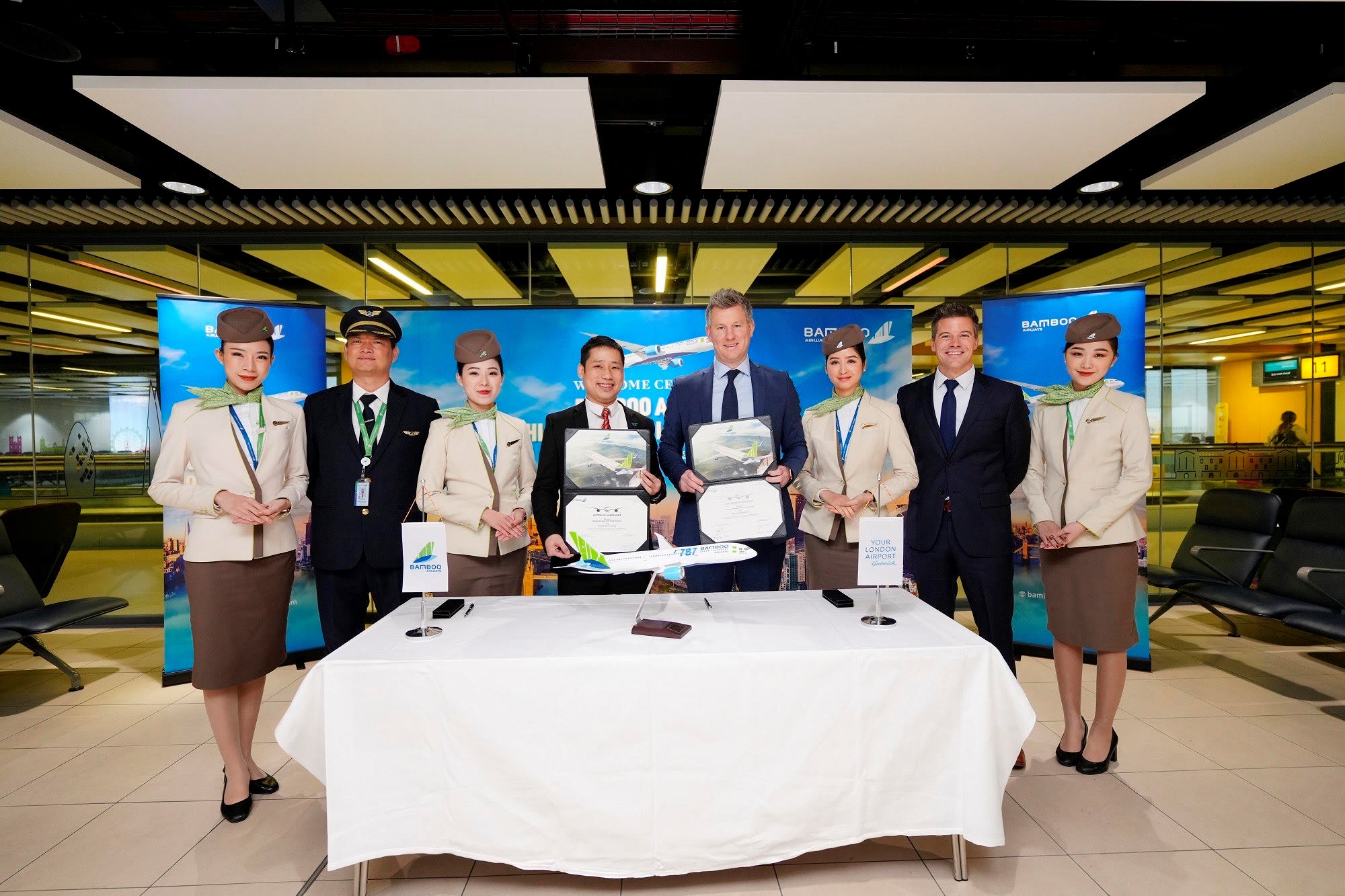 Bamboo Airways đón chuyến bay thẳng thường lệ TP.HCM London (Gatwick