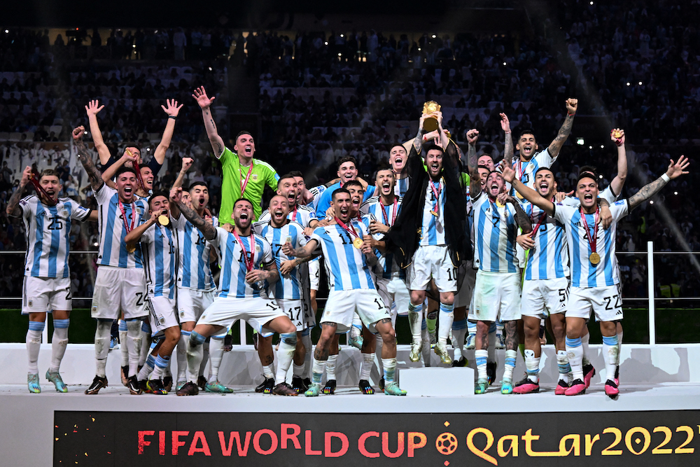 Hãy chiêm ngưỡng ảnh Messi 4k World Cup 2024 với những khoảnh khắc tuyệt đỉnh khi anh và đội bóng giành chiến thắng, đỉnh cao của niềm tự hào và sự thưởng thức.