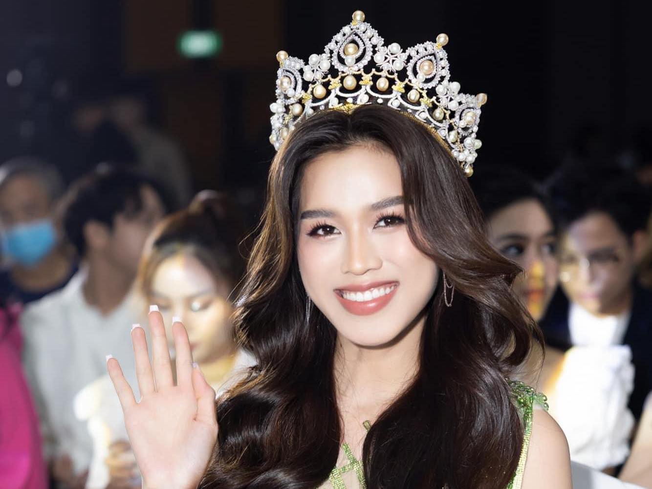 Đỗ Thị Hà tiết lộ điều sợ nhất khi trở thành Hoa hậu Việt Nam