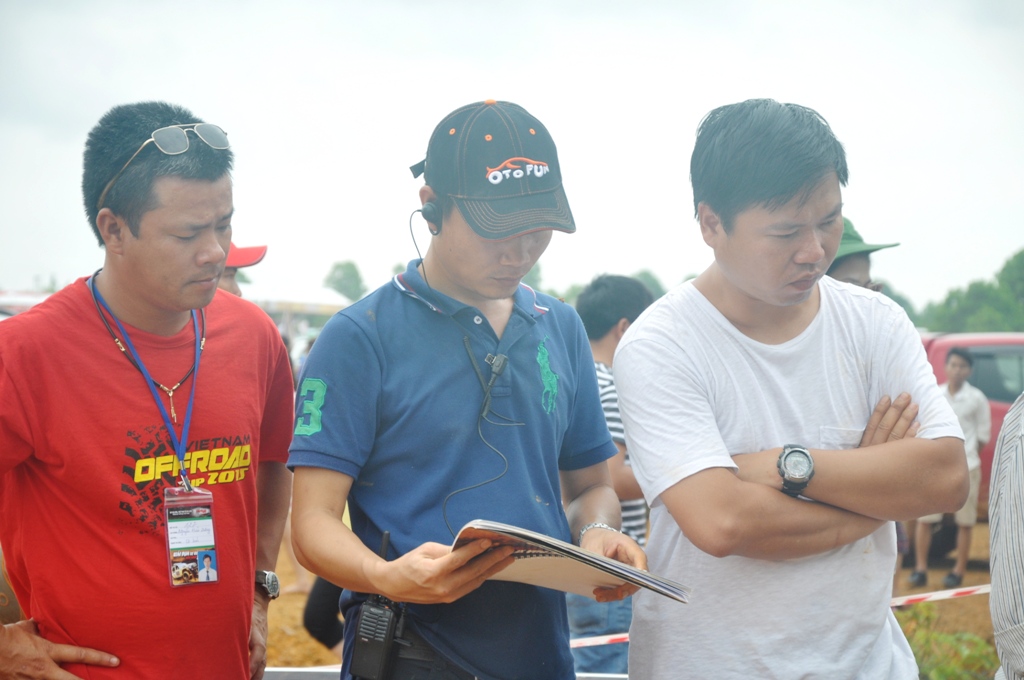 dau-tim-vi-giai-dua-xe-dia-hinh-offroad-VOC-2015