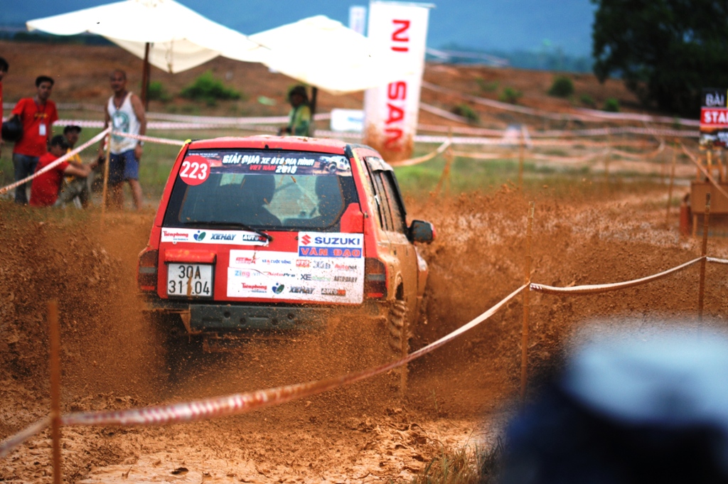 dau-tim-vi-giai-dua-xe-dia-hinh-offroad-VOC-2015