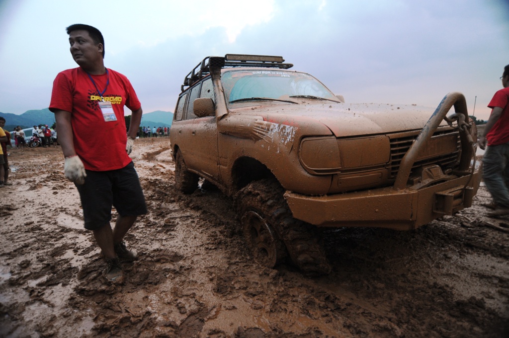 dau-tim-vi-giai-dua-xe-dia-hinh-offroad-VOC-2015