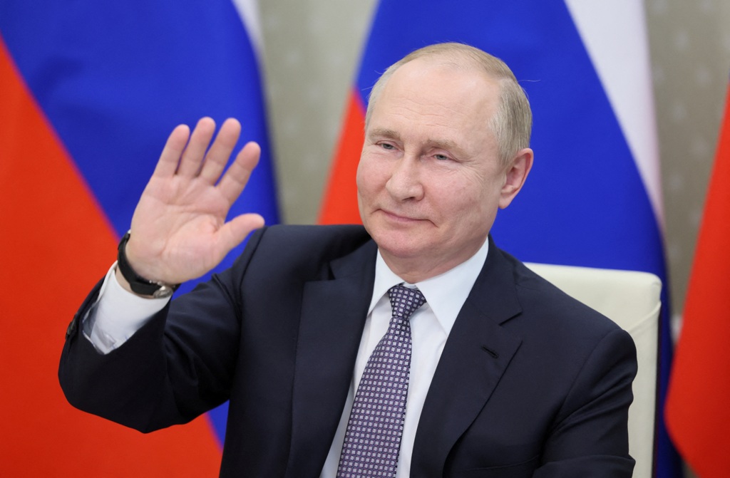 Tổng thống Putin: Tổng thống Putin là một chiến lược gia tài ba và được yêu mến bởi đa số người dân Nga. Tài năng lãnh đạo của ông đã đưa đất nước Nga trở thành một cường quốc toàn diện. Hình ảnh của Tổng thống Putin chắc chắn sẽ làm say đắm những người hâm mộ và thực sự đem lại niềm tin cho mọi người đối với tương lai của đất nước này.