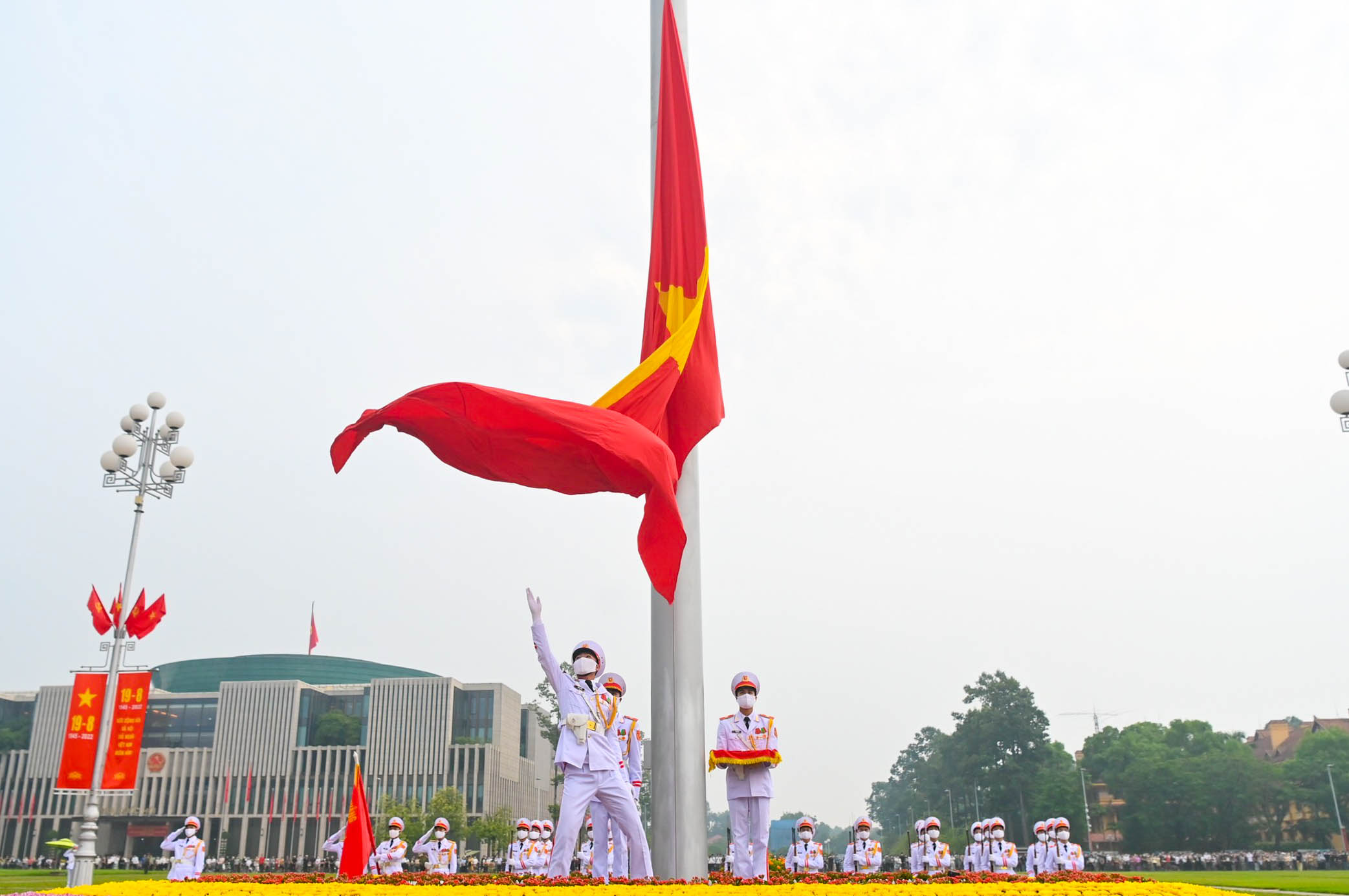 Chúc mừng Quốc khánh Trung Quốc là dịp để cùng đồng hành trong niềm vui và nhận ra sự phát triển của quốc gia này trong suốt những năm qua. Hãy tham gia với chúng tôi trong việc chúc mừng ngày Quốc khánh Trung Quốc ở năm 2024 để hiểu thêm về quốc gia này và văn hóa ấn tượng của họ.