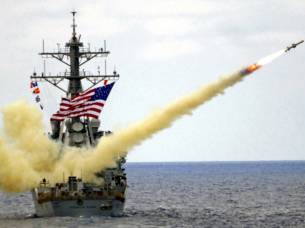 Dòng tên lửa hành trình mới sẽ lợi hại gấp bội tên lửa Tomahawk huyền thoại của Mỹ - Ảnh: U.S Navy