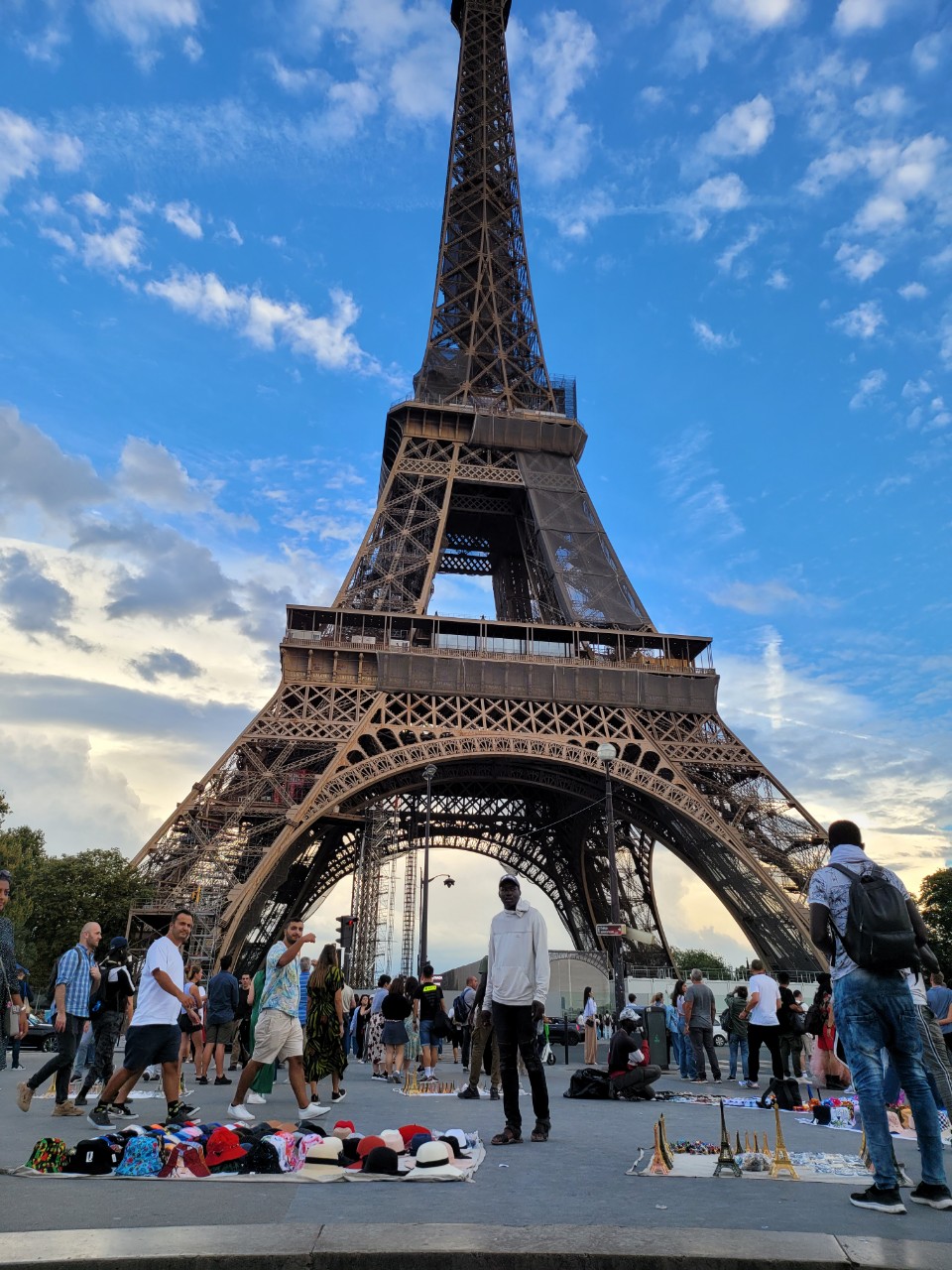 Pháp Kiến trúc ấn tượng của tháp Eiffel  Khám Phá Di Sản