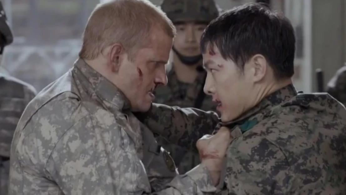 ‘Bông hồng lai’ Jeon Somi mời bố ruột từng đóng ‘Hậu duệ mặt trời’ tham