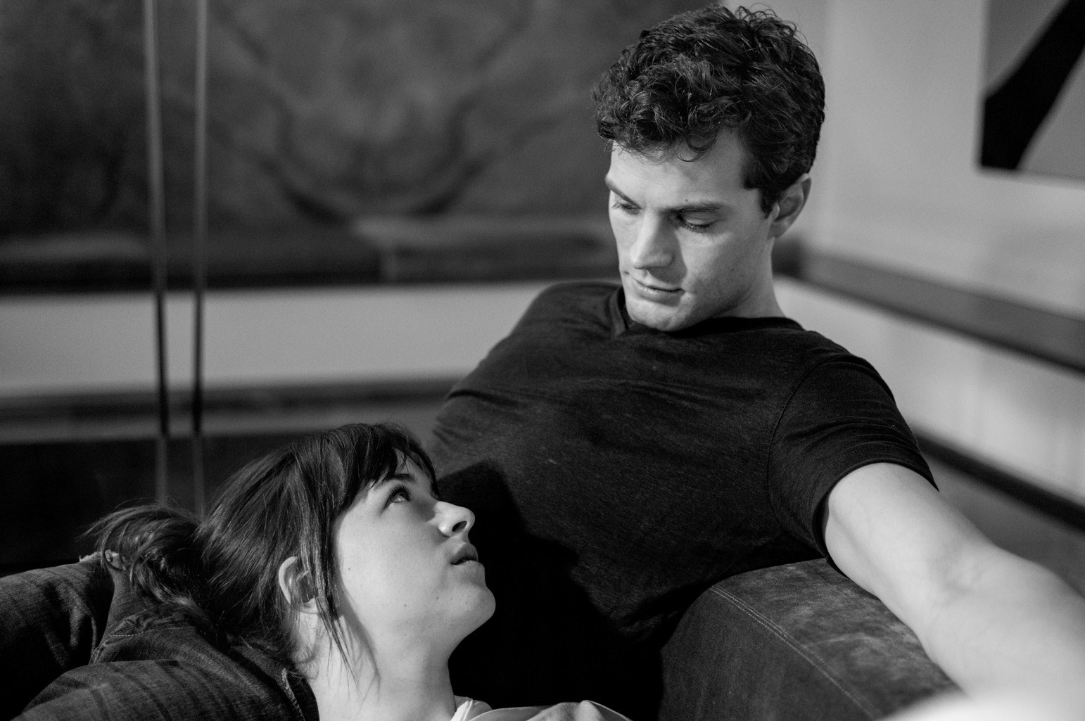 Behind-the-Scenes-Photos-from-Fifty-Shades-of-Grey-Movie-02