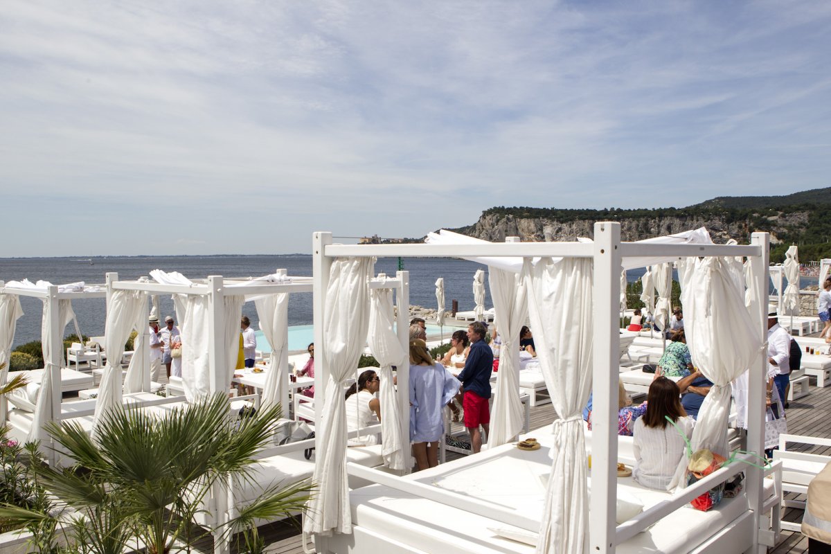 the-weekend-finished-with-a-farewell-brunch-with-the-newlyweds-at-the-beach-club-in-portopiccolo