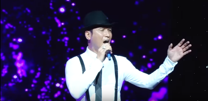 Nguyen Hung trong liveshow Thoi gian