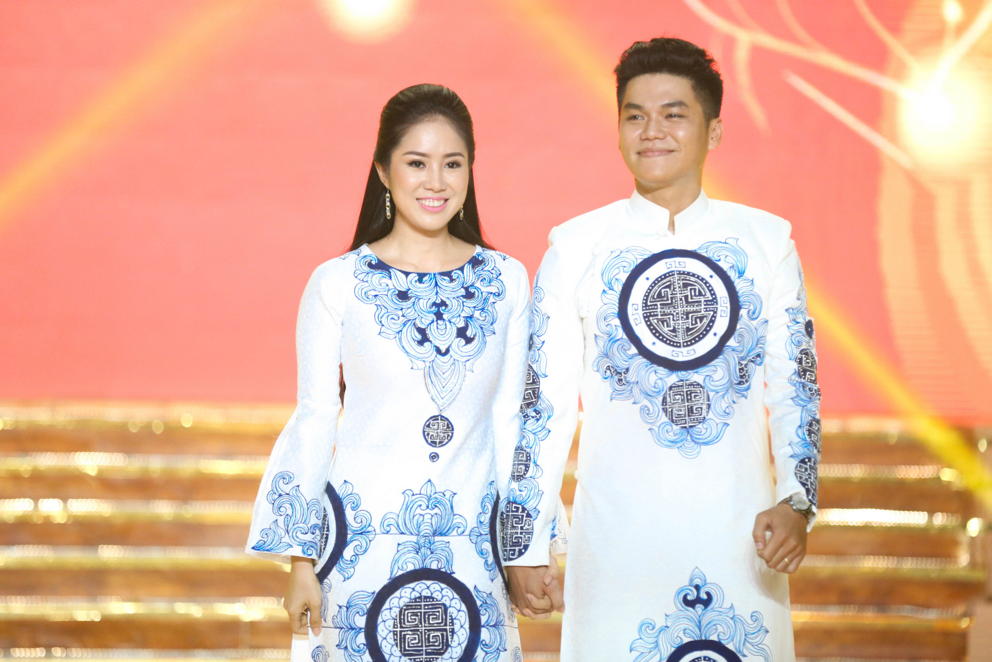 2. Cap doi ca si Le Phuong  Trung Kien 2