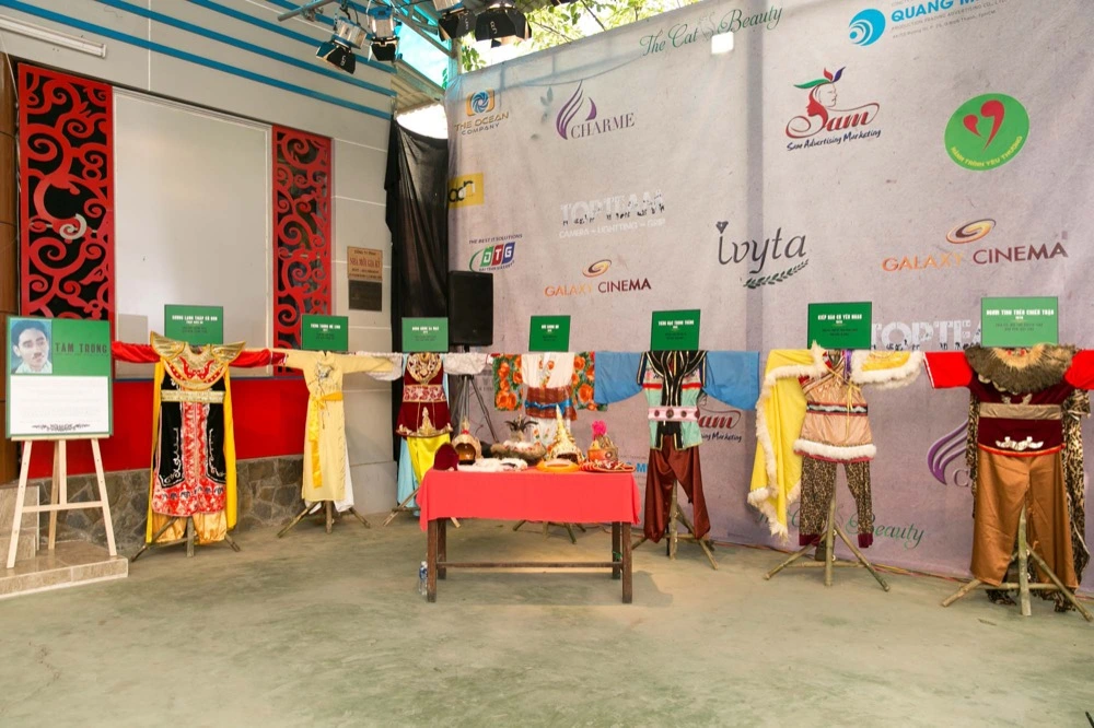 Goc Trung bay Phuc Trang