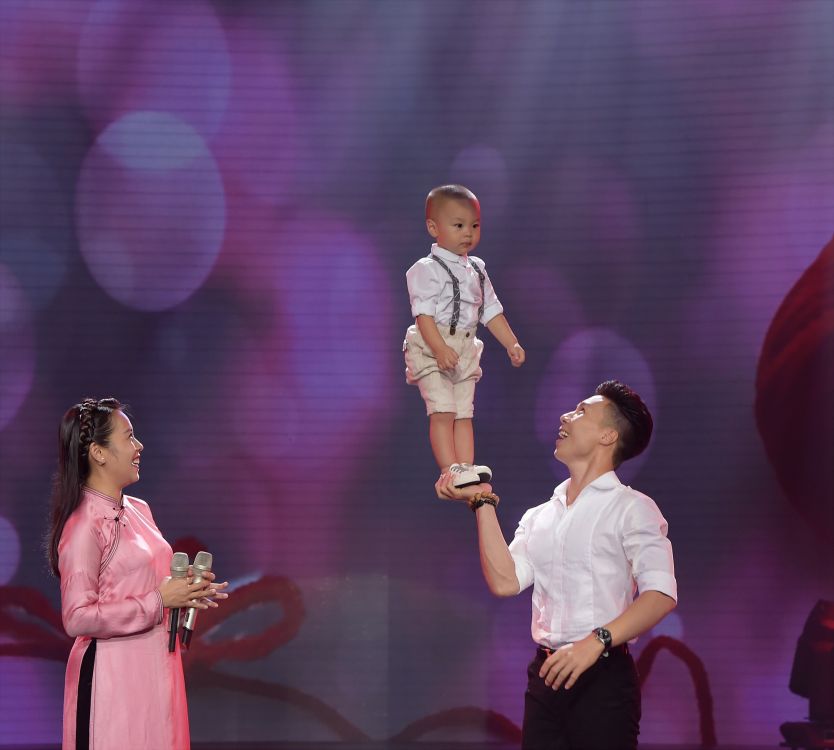 Gia đ&igrave;nh Quốc Nghiệp 8