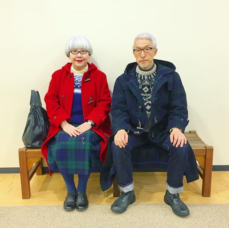 netizens-get-diabetes-just-by-watching-this-loving-elderly-couple-in-their-matching-outfits-world-of-buzz