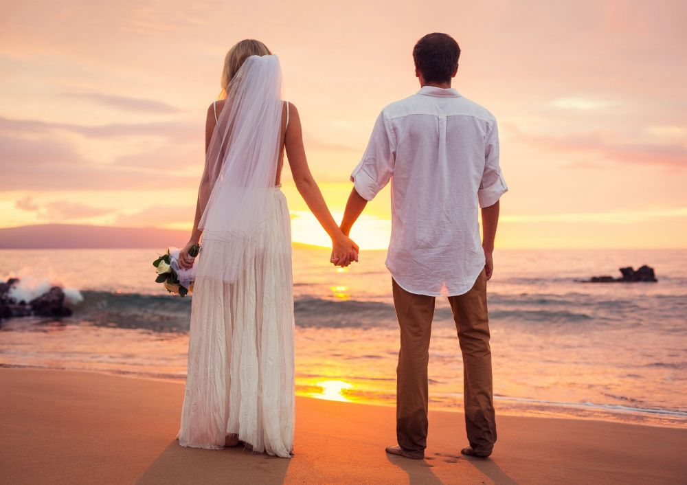 Wedding-Couple-Love-Beach-HD-Wallpapers