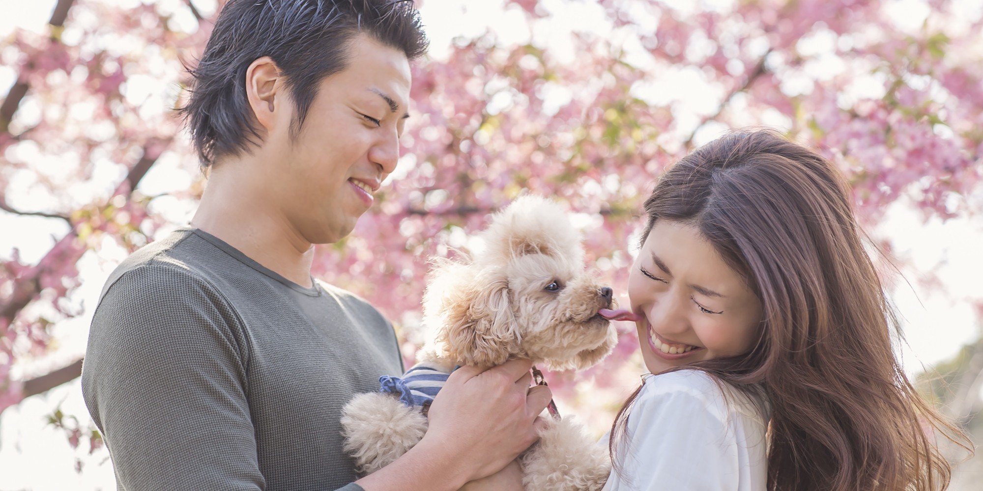 o-COUPLE-WITH-DOG-facebook