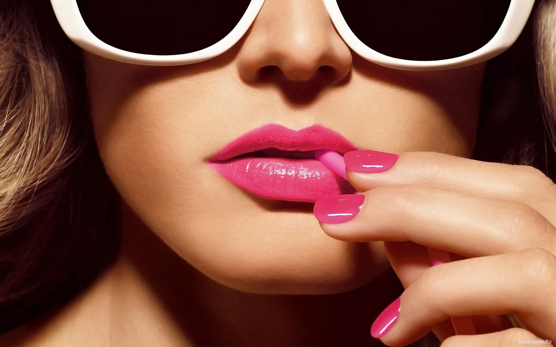 pink-lips-feature