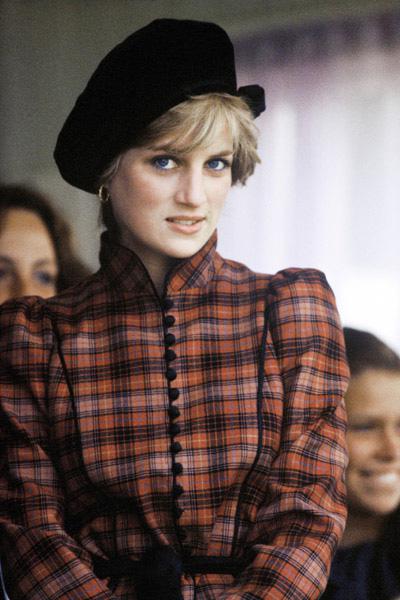 princess-diana-fashion-icon-L-MZ01mG