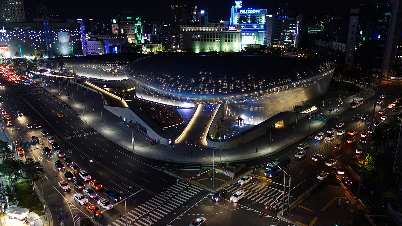 Dongdaemun Design Plaza DDP at Night Seoul