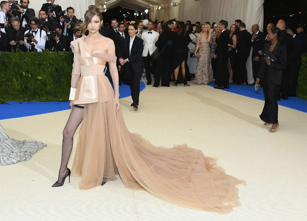 hbz-best-dressed-met-gala-gigi-hadid-1493690996