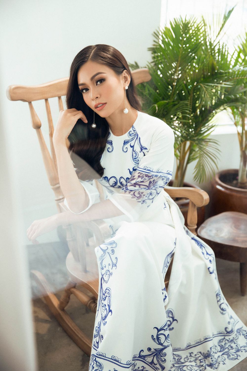 Mau Thuy ao dai 18