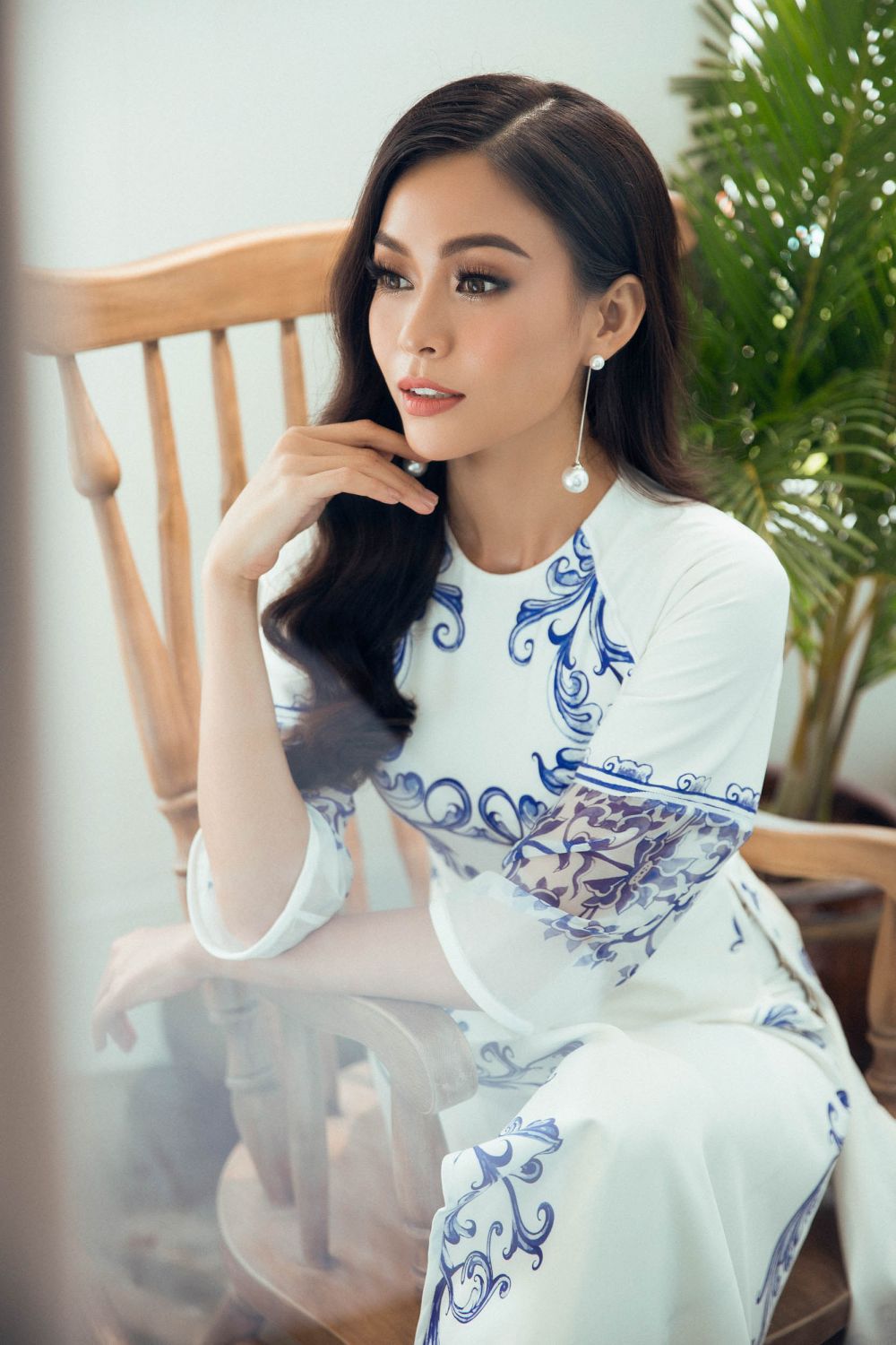 Mau Thuy ao dai 19