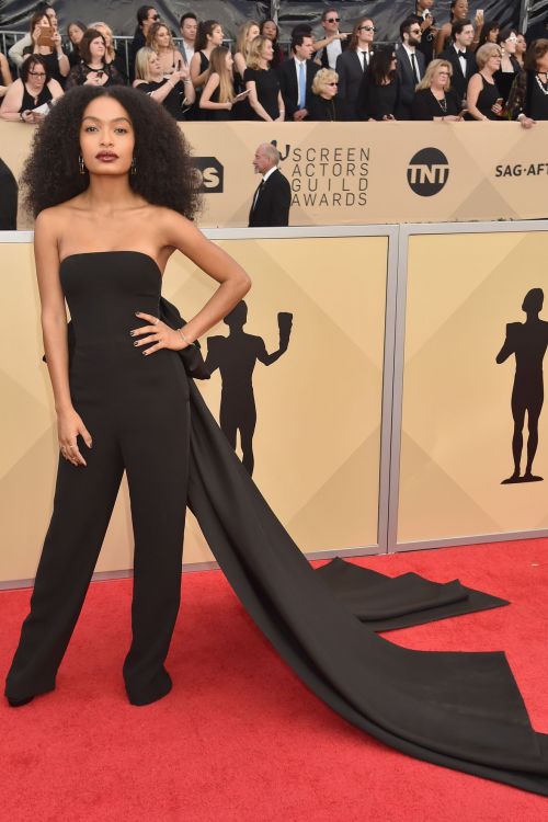 hbz-the-list-best-dressed-sag-awards-yara-shahidi-1516586352