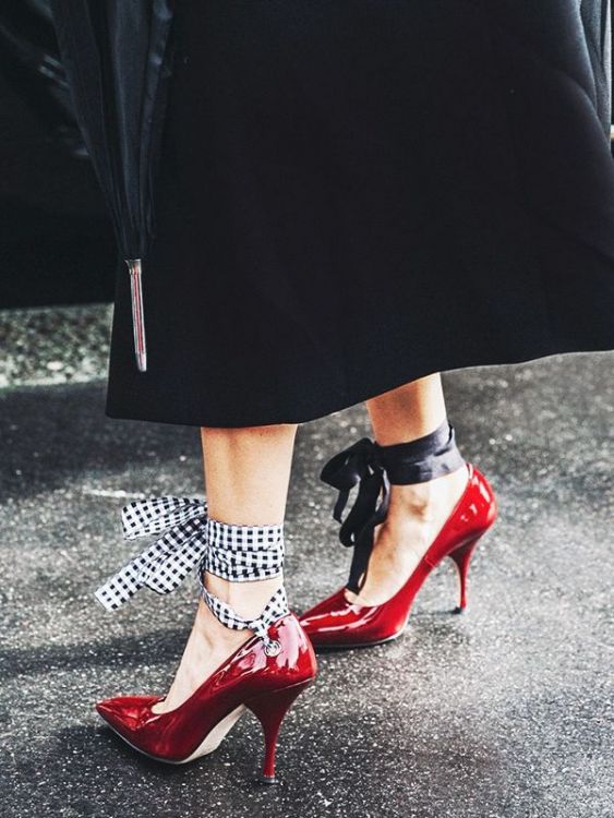 what-color-shoe-can-i-wear-that-with-1747028-1461697359.600x0c