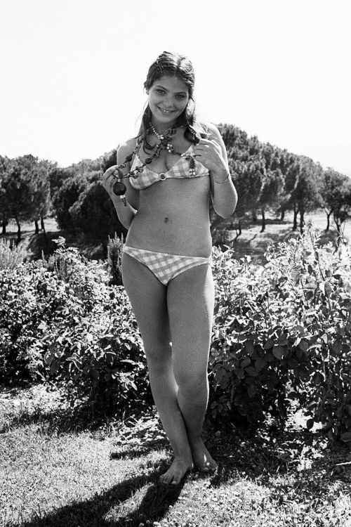 hbz-swim-1971-ornelia-muti-gettyimages-89412960-1524151903