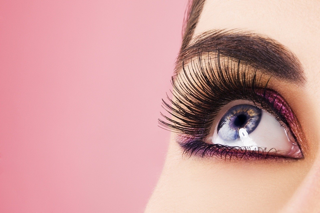 eyelash-extensions-for-fabulous-eyes-on-prom-night