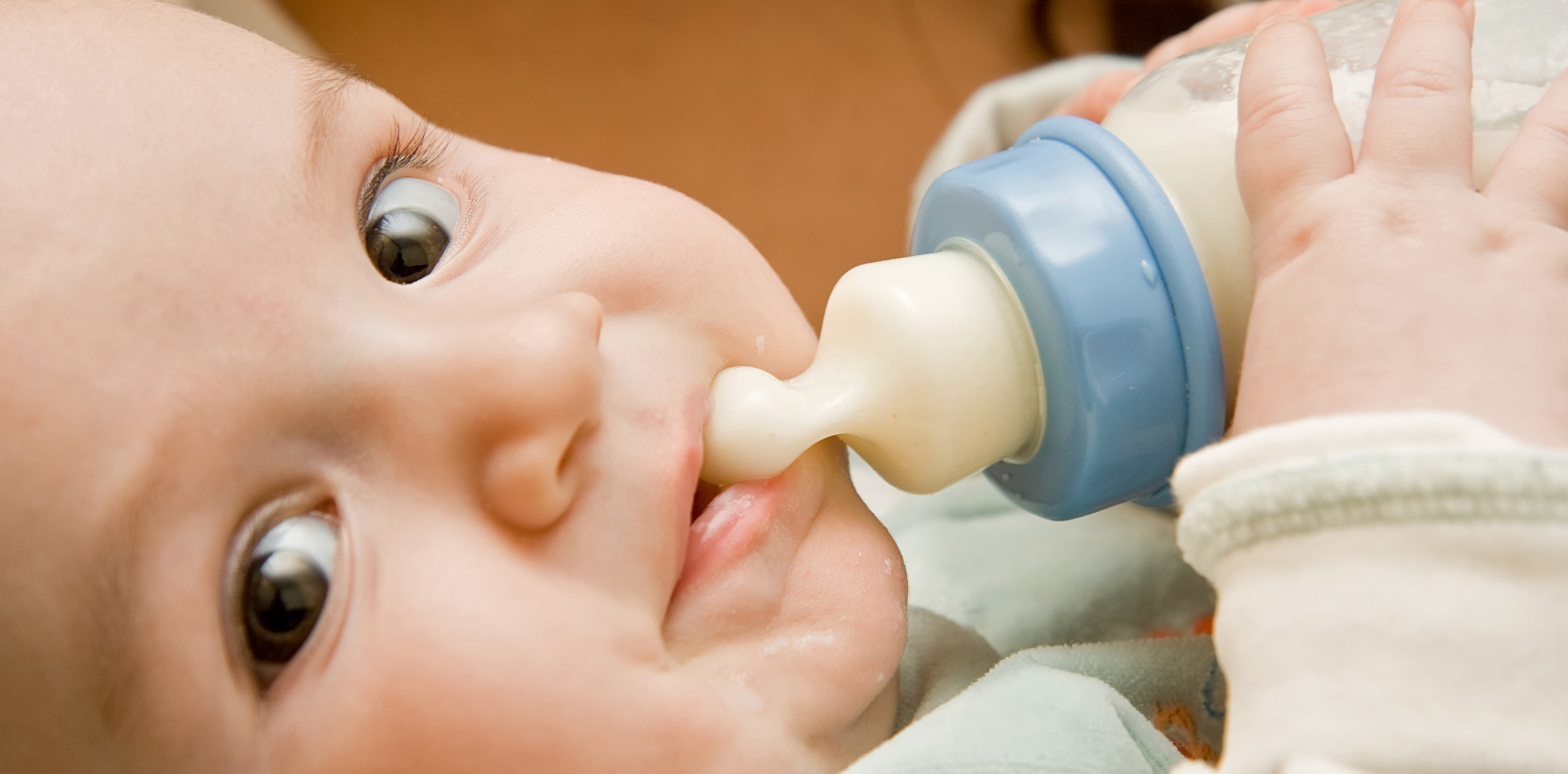 Bảo quản sữa là điều cực kỳ quan trọng để giữ cho sữa của bạn luôn trong tình trạng tốt nhất cho sức khỏe của bé yêu. Hãy xem hình ảnh liên quan đến từ khóa \