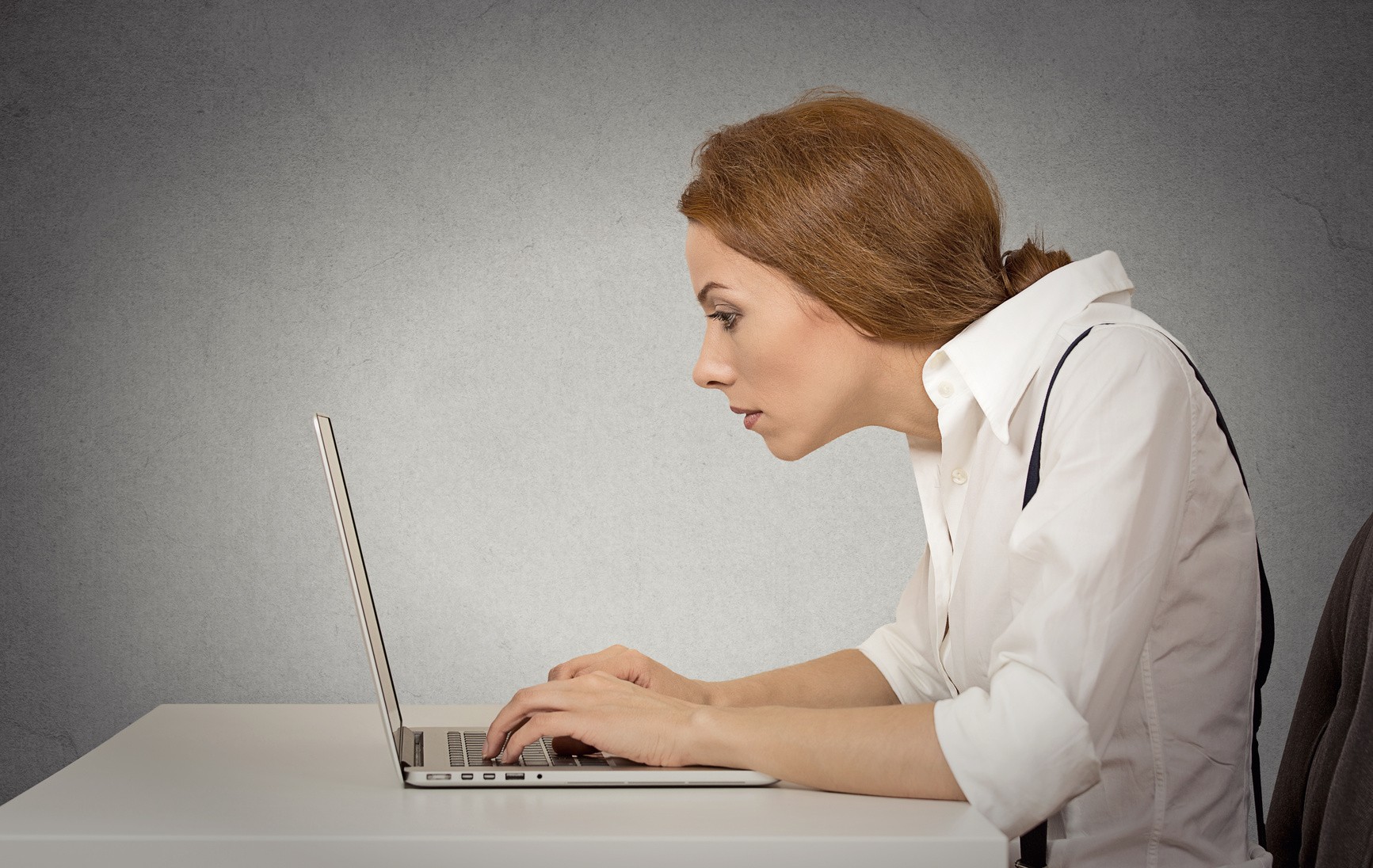 woman-hunched-over-computer