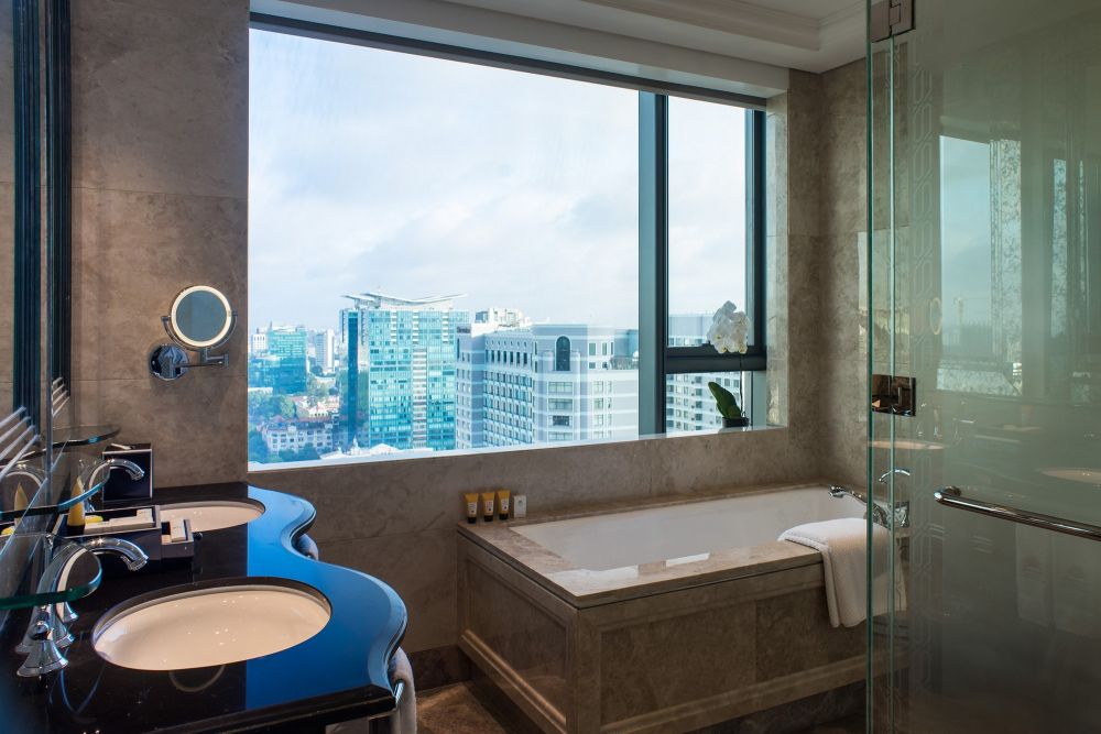 The Reverie Saigon - Modern Apartment - Bathroom